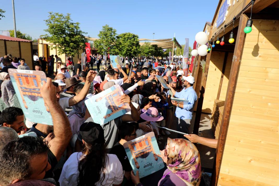 Karatay’ın mor denizi tüm dünyayı peşinden sürükledi! Görmeyen kalmadı 19